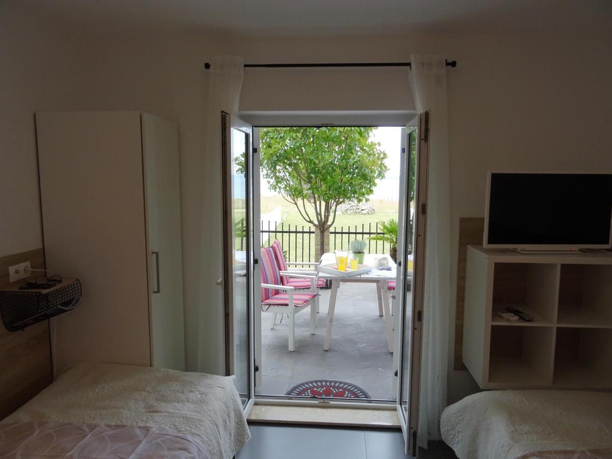 Apartments Topic Nin Bagian luar foto