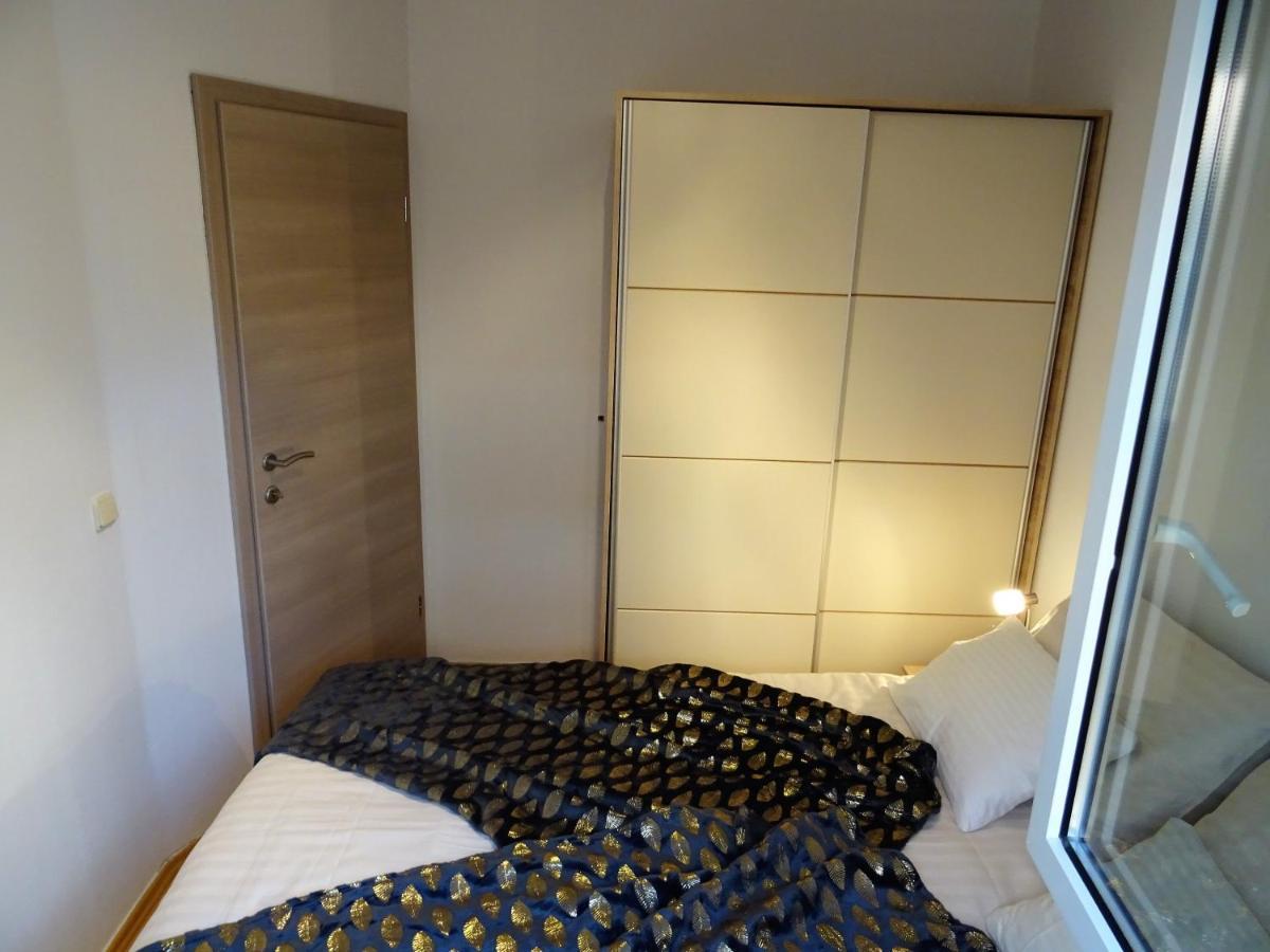 Apartments Topic Nin Bagian luar foto