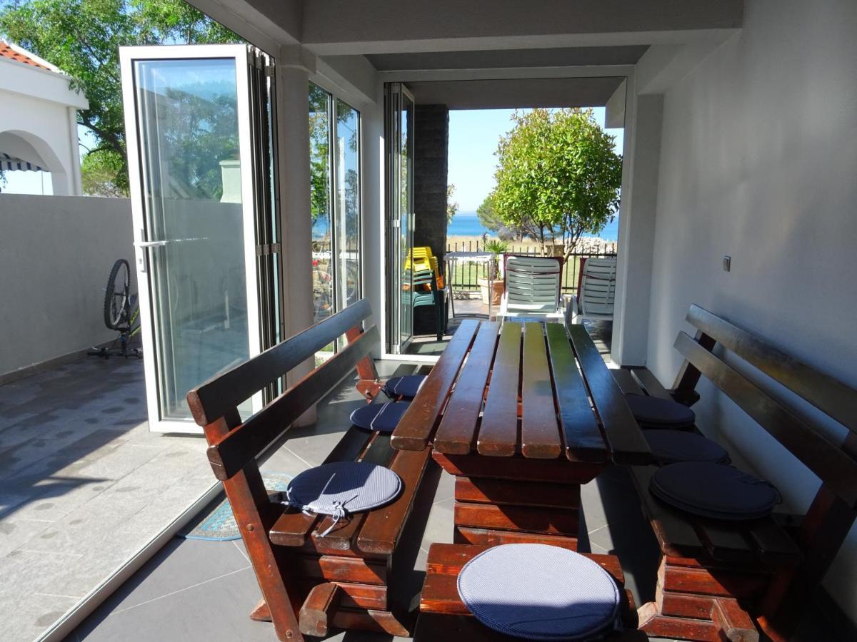 Apartments Topic Nin Bagian luar foto