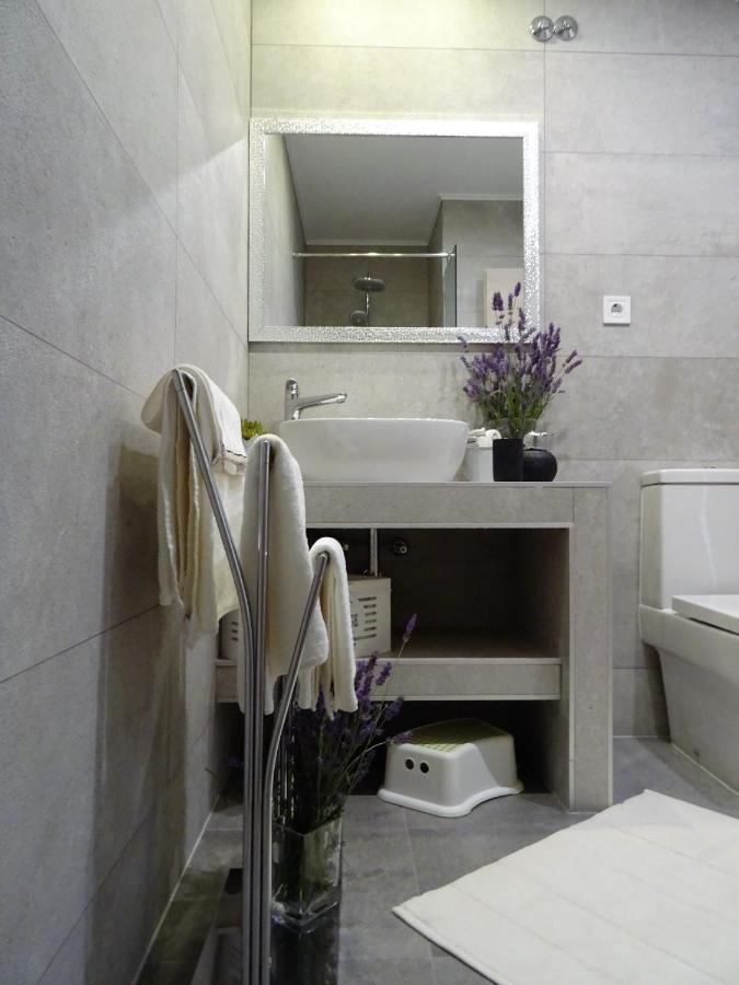 Apartments Topic Nin Bagian luar foto