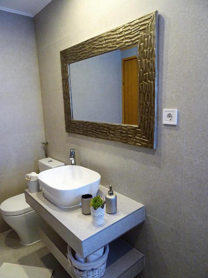 Apartments Topic Nin Bagian luar foto